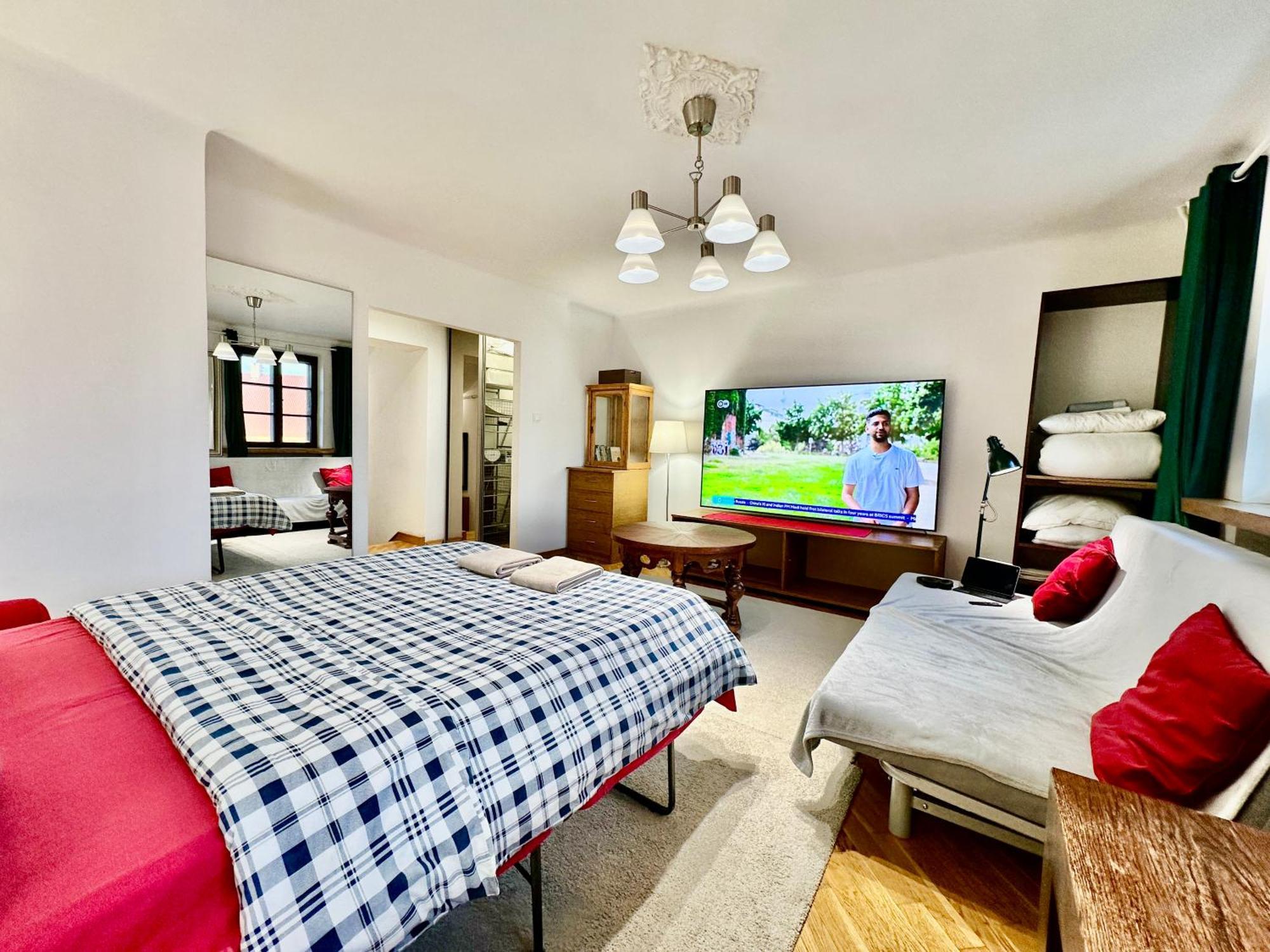 Old Town Best View Wifi 300 Mb/S Huge Screen Netflix Appletv Amazontv Varşovia Exterior foto
