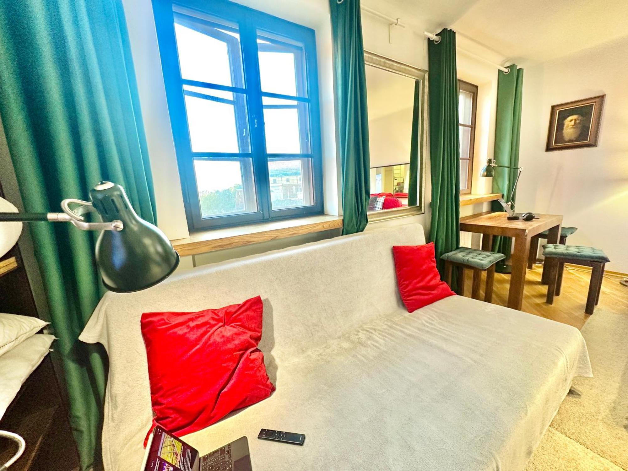 Old Town Best View Wifi 300 Mb/S Huge Screen Netflix Appletv Amazontv Varşovia Exterior foto
